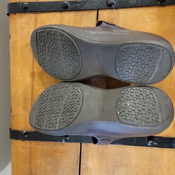 Dansko Annie Nubuck Brown Mary Jane brown leaf size 38 / 7.5 - Picture 4 of 6